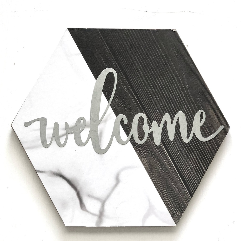 Small Welcome Hanging 8” Sign